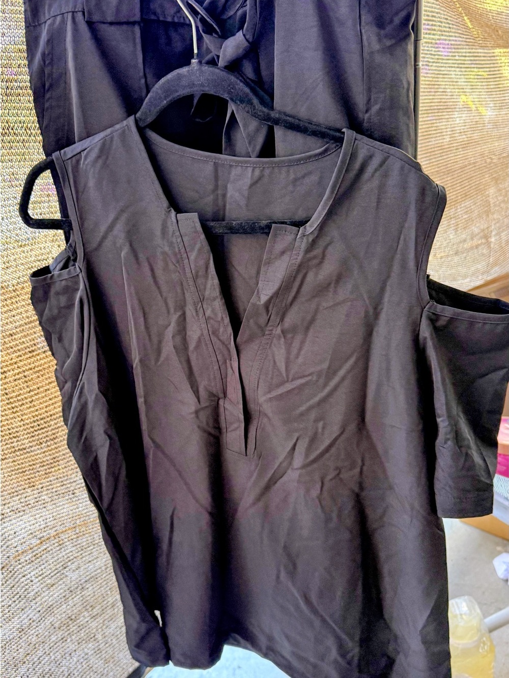 Women's Black Cold-Shoulder V-Neck Top and skirt. 2-XL, very nice set